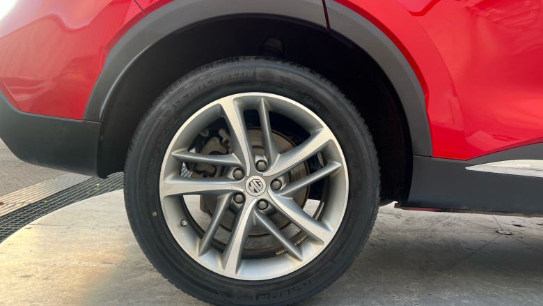 MG Hs 1.5 T-GDI Exclusive 5dr DCT Petrol Hatchback